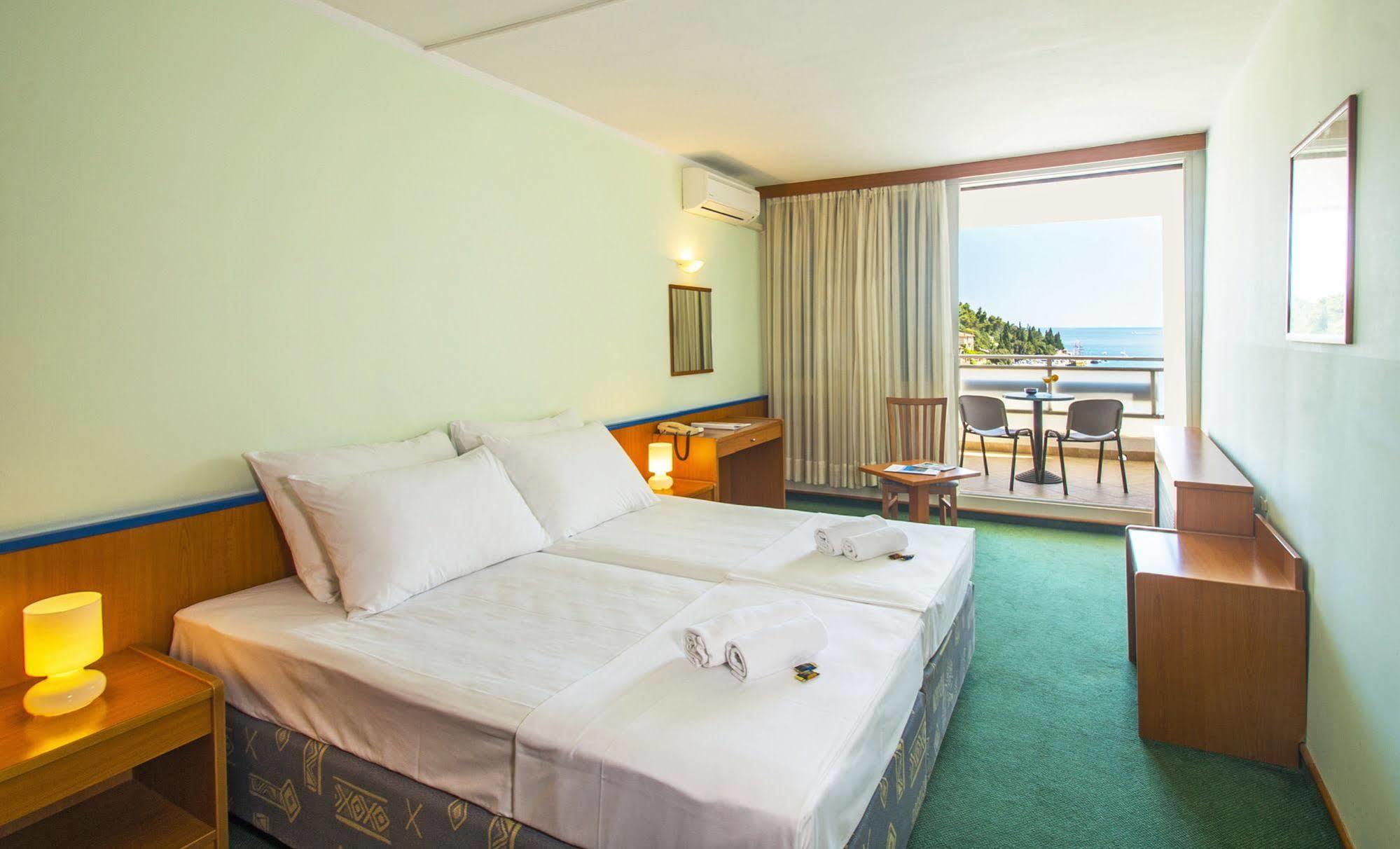 Hotel Amfora Rabac Exterior foto